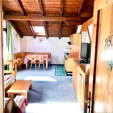 Casa Martini Lejlighed Mezzana  Eksteriør billede